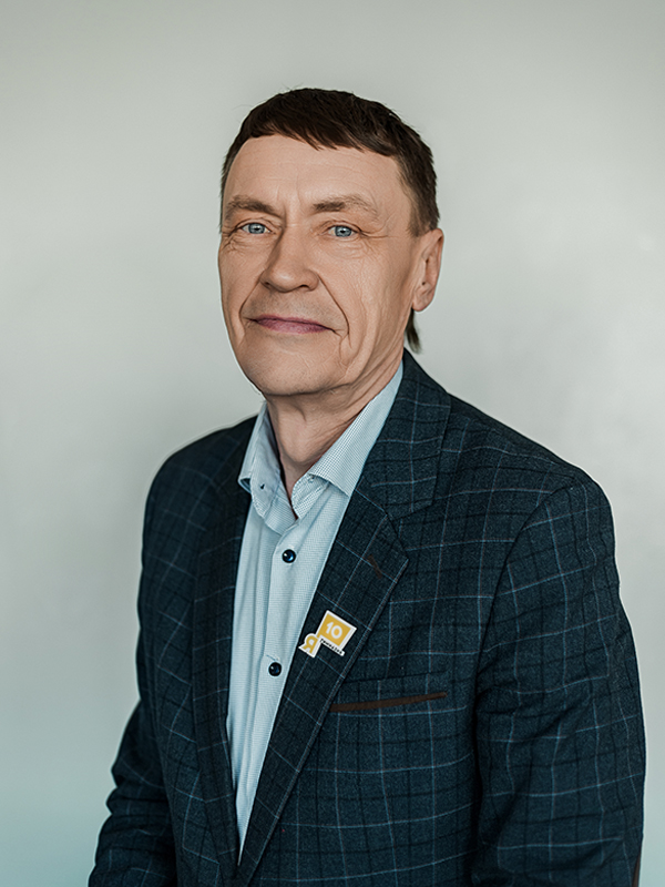 Илатовский Олег Владимирович.